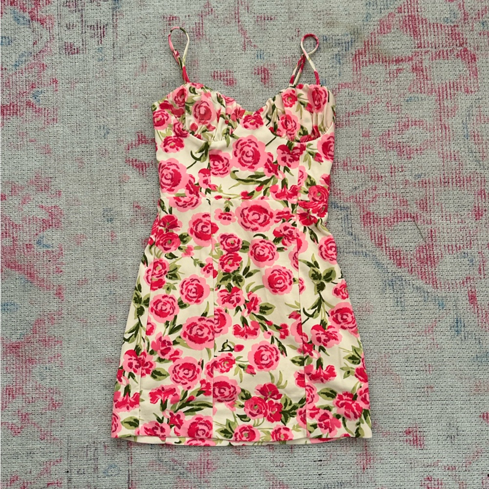 Floral Zara Dress Size M— fits like Small